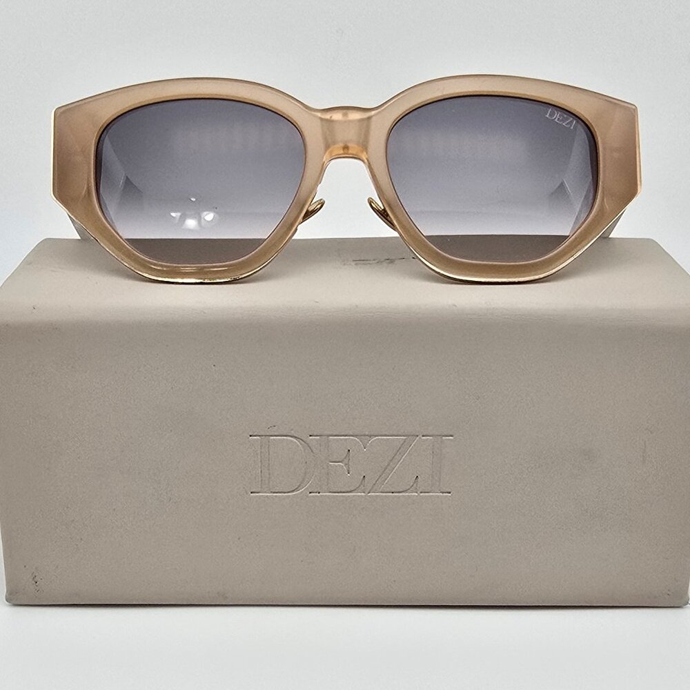 Dezi Charge It Naked Pearl Gold Frame Smoke Fade Lens Sunglasses w/ Case 52mm
